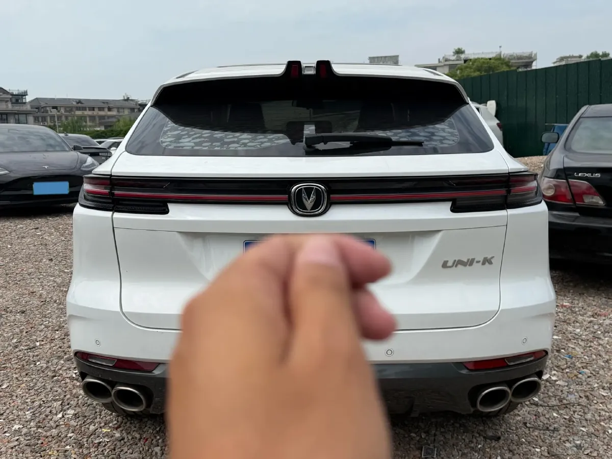 2021 ChangAn UNI-K 2.0T 233HP L4 8AT,autocango,china used car exporter,china ev exporter,chinese used car exporter,chinese used ev exporter