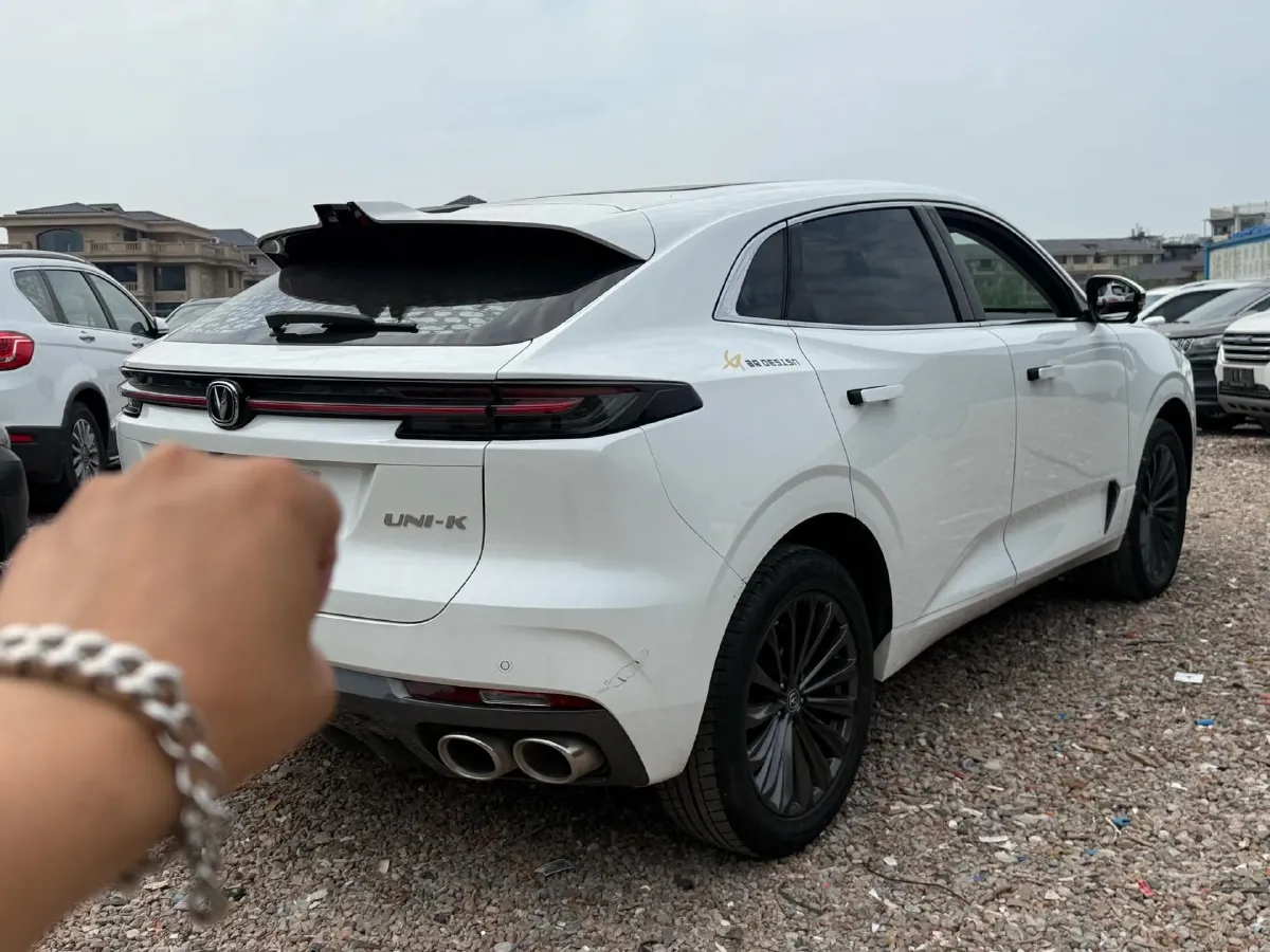 2021 ChangAn UNI-K 2.0T 233HP L4 8AT,autocango,china used car exporter,china ev exporter,chinese used car exporter,chinese used ev exporter