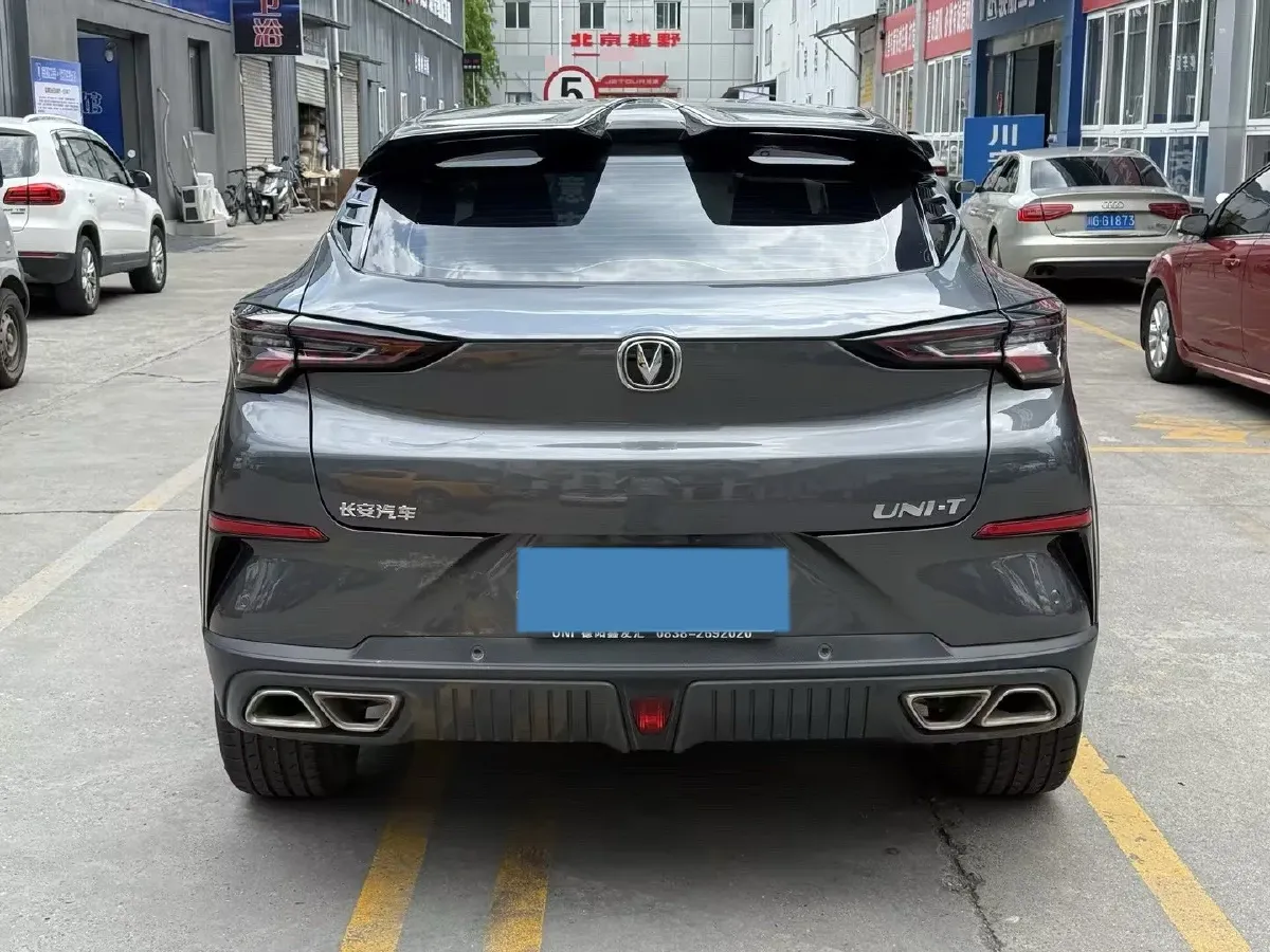 2022 ChangAn UNI-T 1.5T 188HP L4 7DCT,autocango,china used car exporter,china ev exporter,chinese used car exporter,chinese used ev exporter