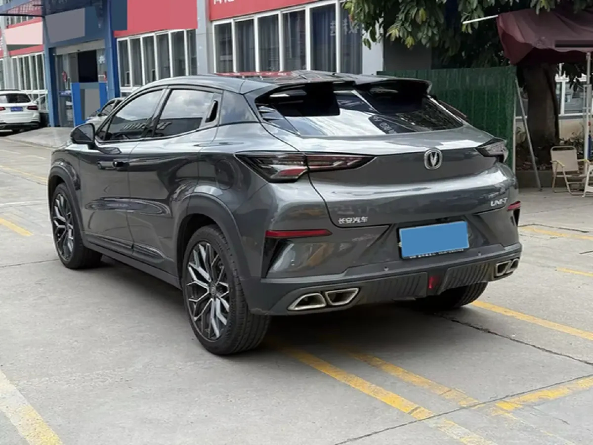2022 ChangAn UNI-T 1.5T 188HP L4 7DCT,autocango,china used car exporter,china ev exporter,chinese used car exporter,chinese used ev exporter