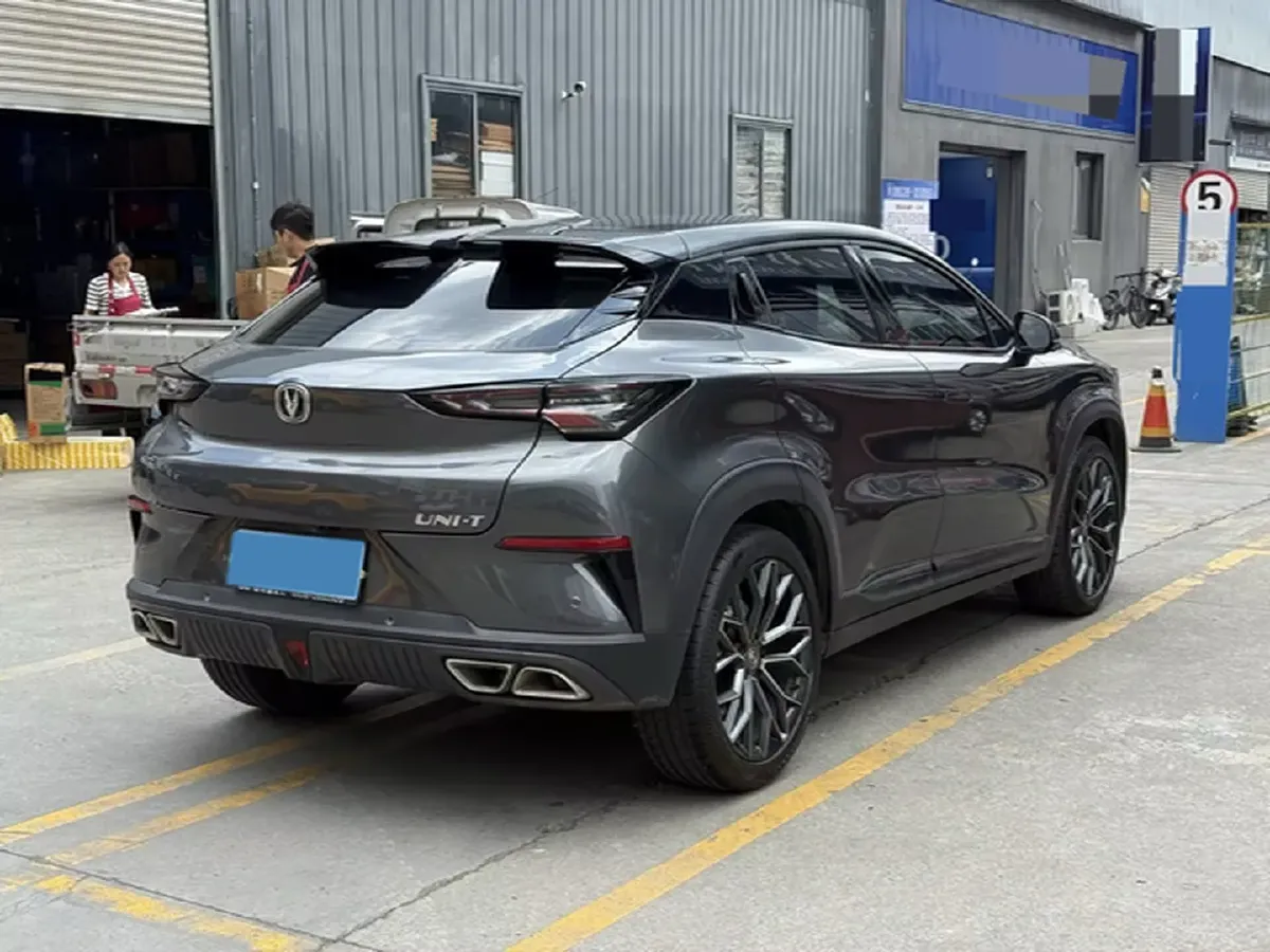 2022 ChangAn UNI-T 1.5T 188HP L4 7DCT,autocango,china used car exporter,china ev exporter,chinese used car exporter,chinese used ev exporter