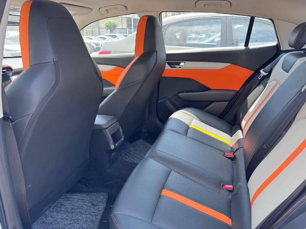 2023 DongFeng Aeolus YiXuan 1.5L 125HP L4 6DCT,autocango,china used car exporter,china ev exporter,chinese used car exporter,chinese used ev exporter
