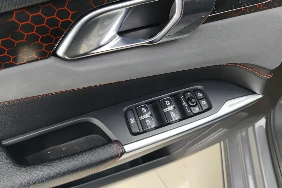 2019 LYNK&CO 02 2.0T 190HP L4 6AT,autocango,china used car exporter,china ev exporter,chinese used car exporter,chinese used ev exporter