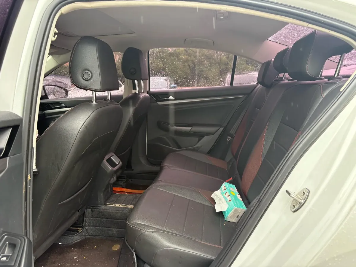 2019 Bestune T77 1.2T 143HP L4 7DCT,autocango,china used car exporter,china ev exporter,chinese used car exporter,chinese used ev exporter