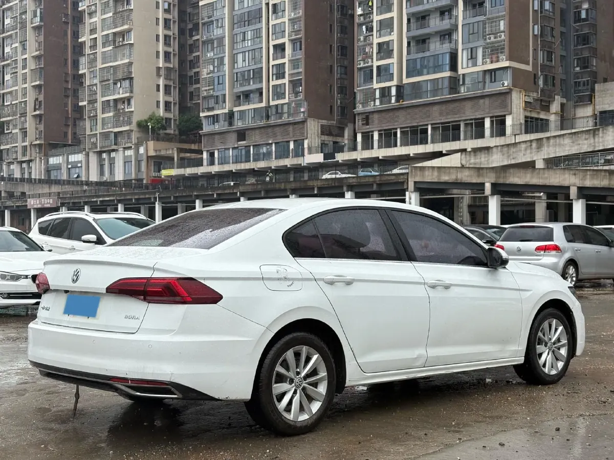2019 Bestune T77 1.2T 143HP L4 7DCT,autocango,china used car exporter,china ev exporter,chinese used car exporter,chinese used ev exporter