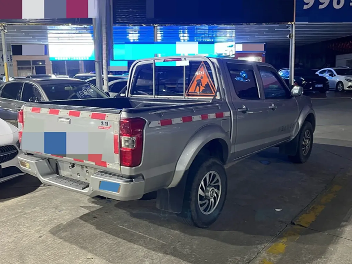 2017 Dongfeng RuiQi 2.5T 140HP L4 6MT,autocango,china used car exporter,china ev exporter,chinese used car exporter,chinese used ev exporter