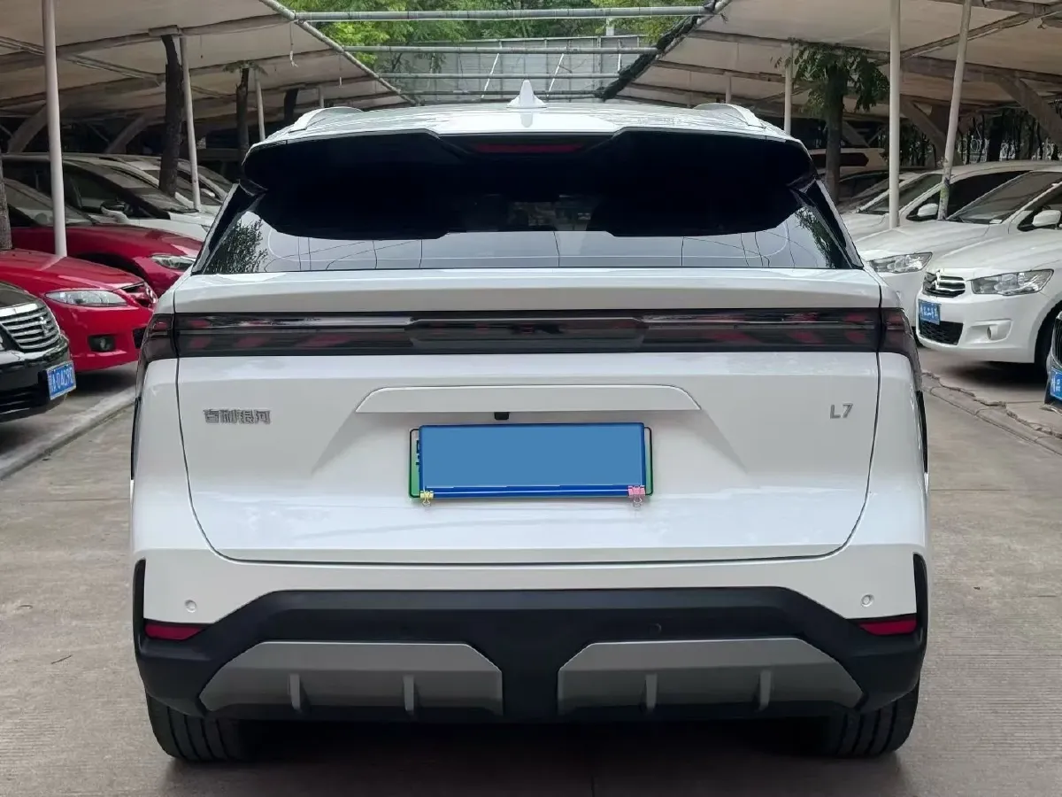 2023 Geely Galaxy L7 1.5T 163HP L4 3DHT PHEV 18.7KWH,autocango,china used car exporter,china ev exporter,chinese used car exporter,chinese used ev exporter