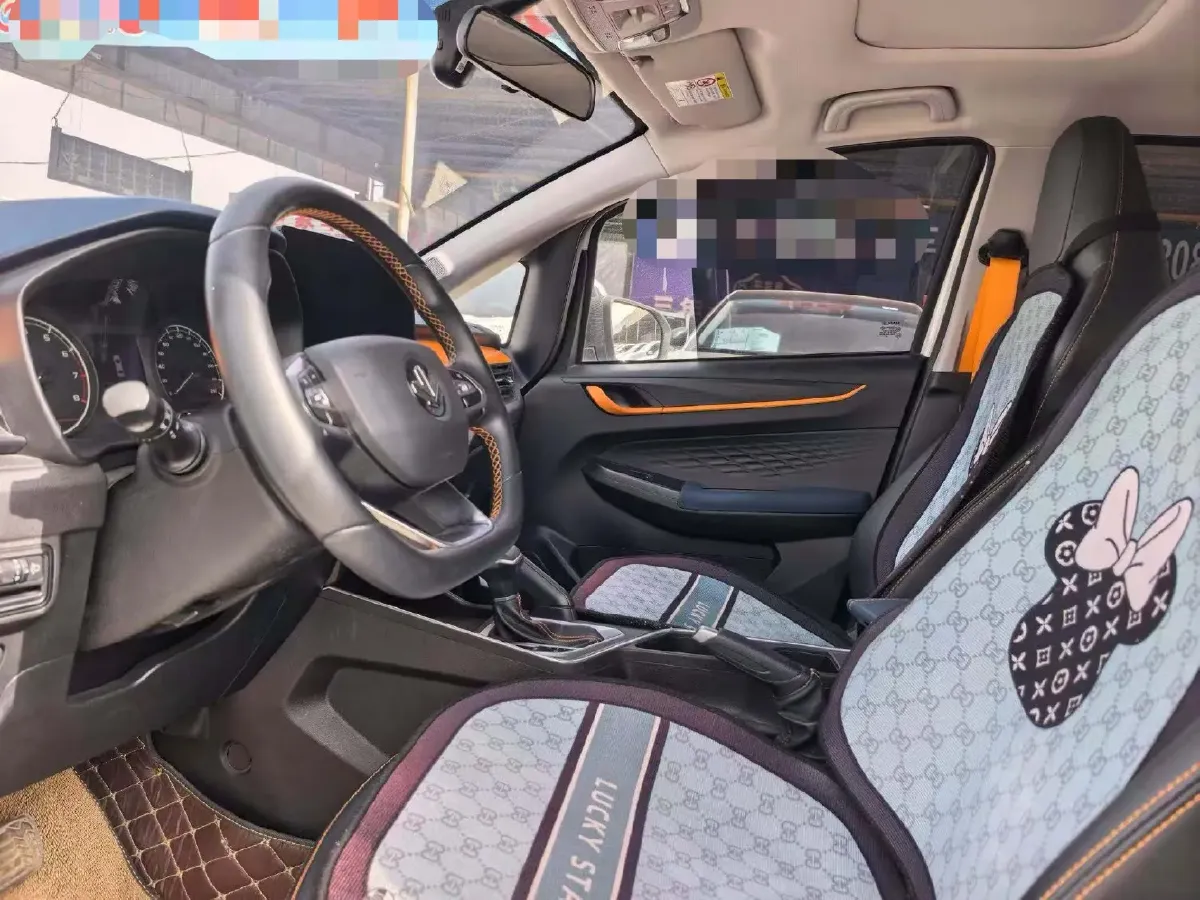 2022 Livan X3 PRO 1.5L 113HP L4 CVT,autocango,china used car exporter,china ev exporter,chinese used car exporter,chinese used ev exporter