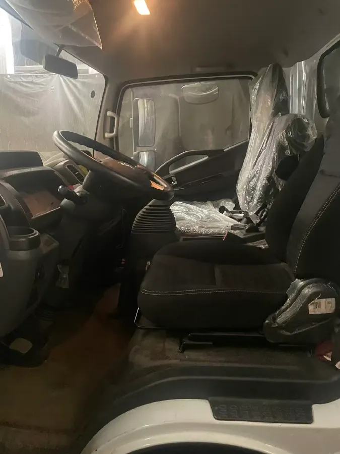 2021 Dongfeng RuiQi 2.4L 158HP L4 5MT,autocango,china used car exporter,china ev exporter,chinese used car exporter,chinese used ev exporter