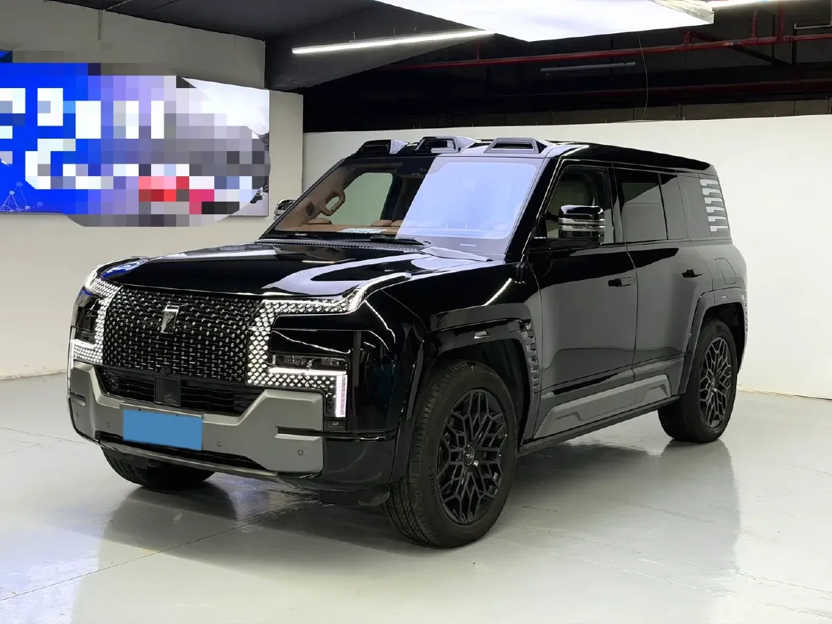 2023 YangWang U8 2.0T 272HP L4 REEV 49.05KWH,autocango,china used car exporter,china ev exporter,chinese used car exporter,chinese used ev exporter