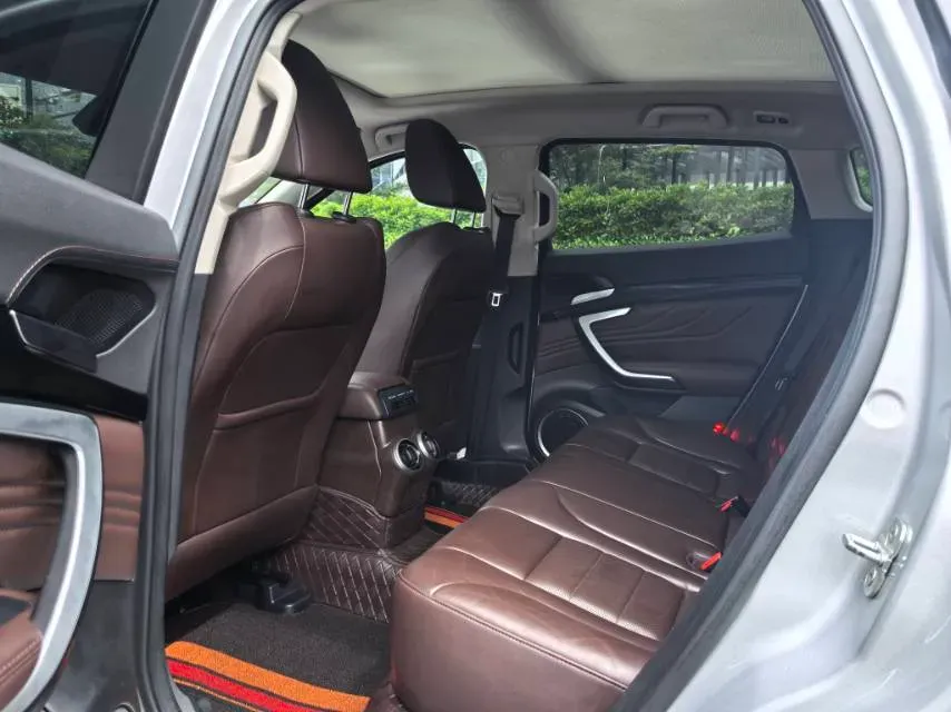 2017 WEY VV7 2.0T 234HP L4 7DCT,autocango,china used car exporter,china ev exporter,chinese used car exporter,chinese used ev exporter