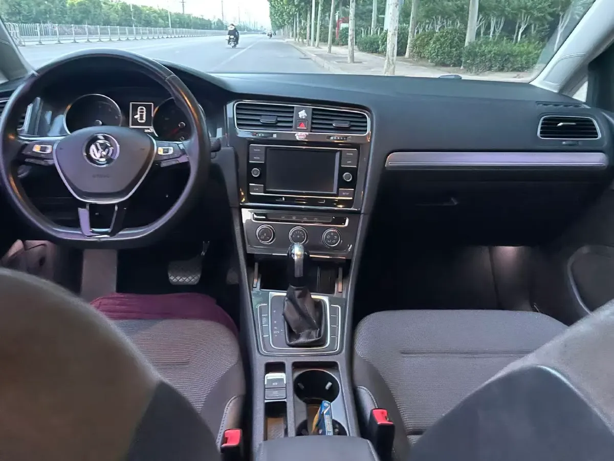 2018 Volkswagen Golf 1.4T 131HP L4 7DCT,autocango,china used car exporter,china ev exporter,chinese used car exporter,chinese used ev exporter