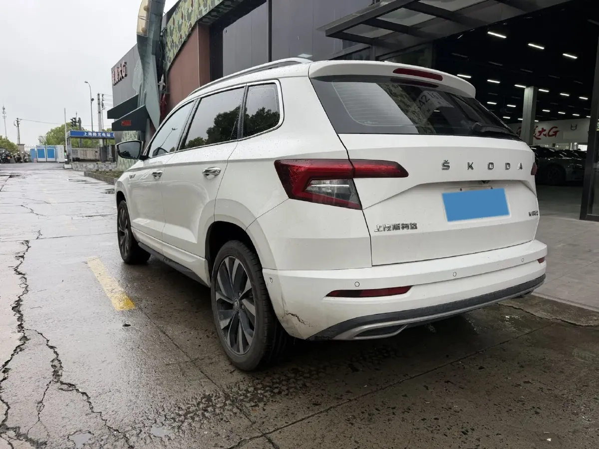 2021 Skoda Karoq 1.4T 150HP L4 7DCT,autocango,china used car exporter,china ev exporter,chinese used car exporter,chinese used ev exporter