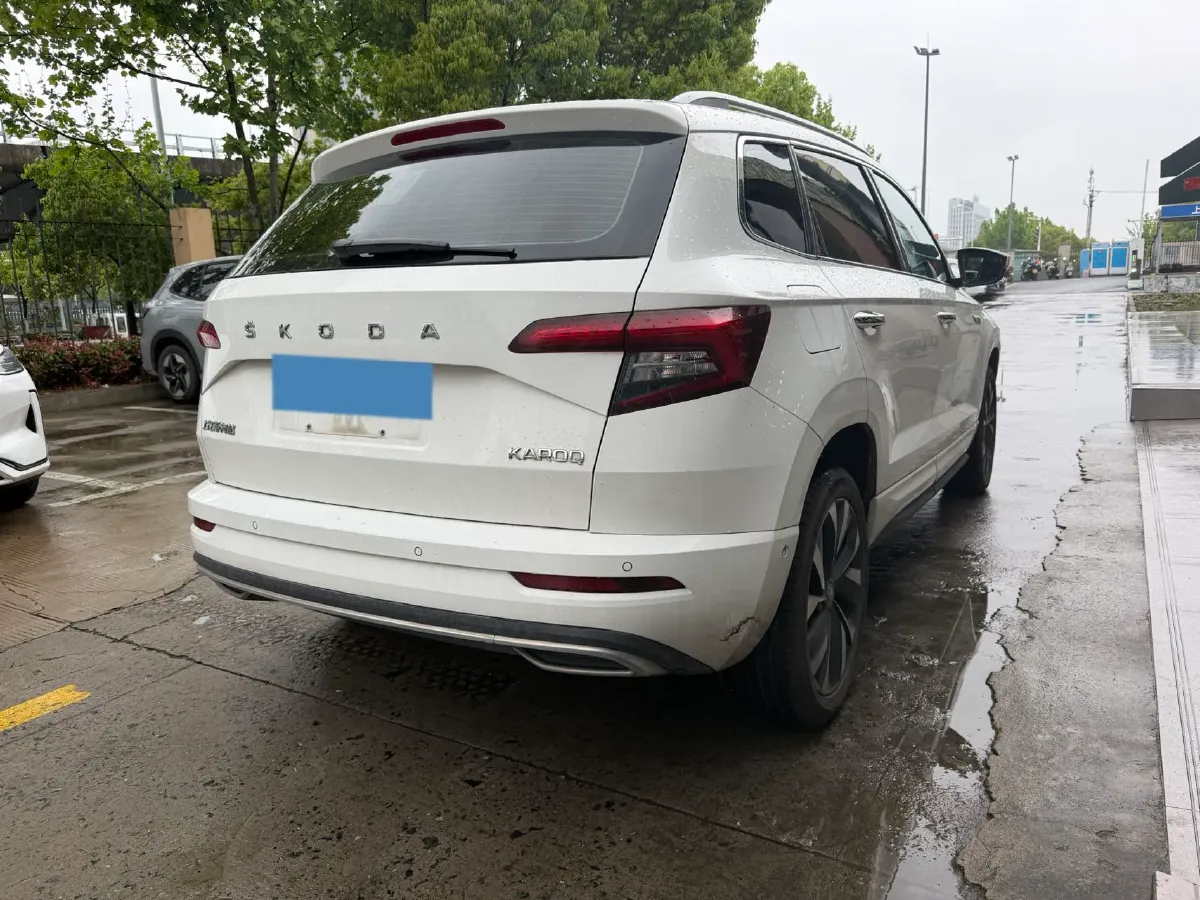 2021 Skoda Karoq 1.4T 150HP L4 7DCT,autocango,china used car exporter,china ev exporter,chinese used car exporter,chinese used ev exporter