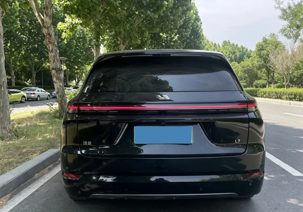 2024 Li L7 Range Extended 154HP REEV 42.8KWH,autocango,china used car exporter,china ev exporter,chinese used car exporter,chinese used ev exporter