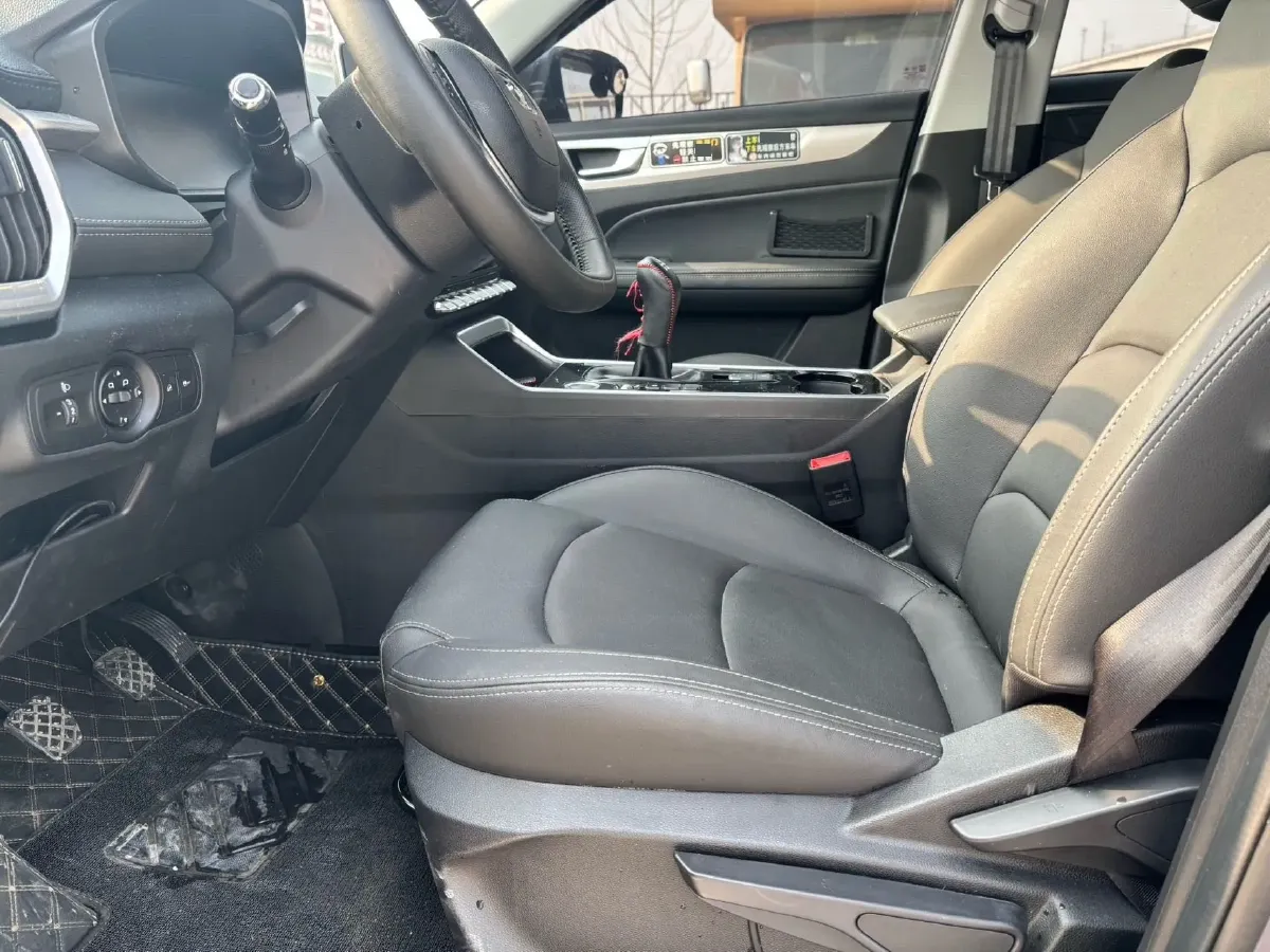 2025 KaiYi XuanJie Pro 1.5L 116HP L4 5MT,autocango,china used car exporter,china ev exporter,chinese used car exporter,chinese used ev exporter