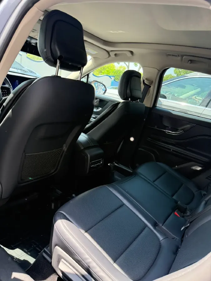 2024 Lincoln Corsair 2.0T 261HP L4 8AT,autocango,china used car exporter,china ev exporter,chinese used car exporter,chinese used ev exporter