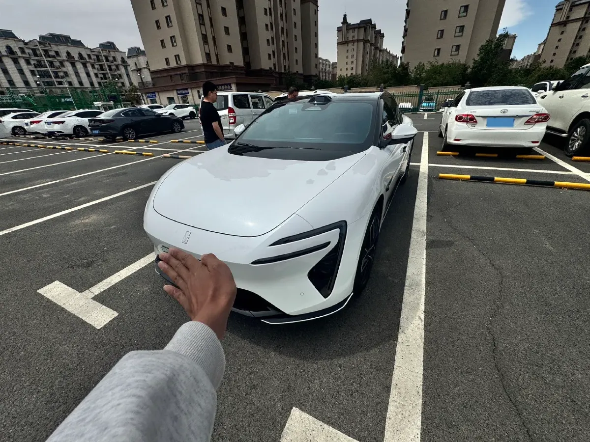 2025 Avatr 06 REEV 156HP REEV,autocango,china used car exporter,china ev exporter,chinese used car exporter,chinese used ev exporter