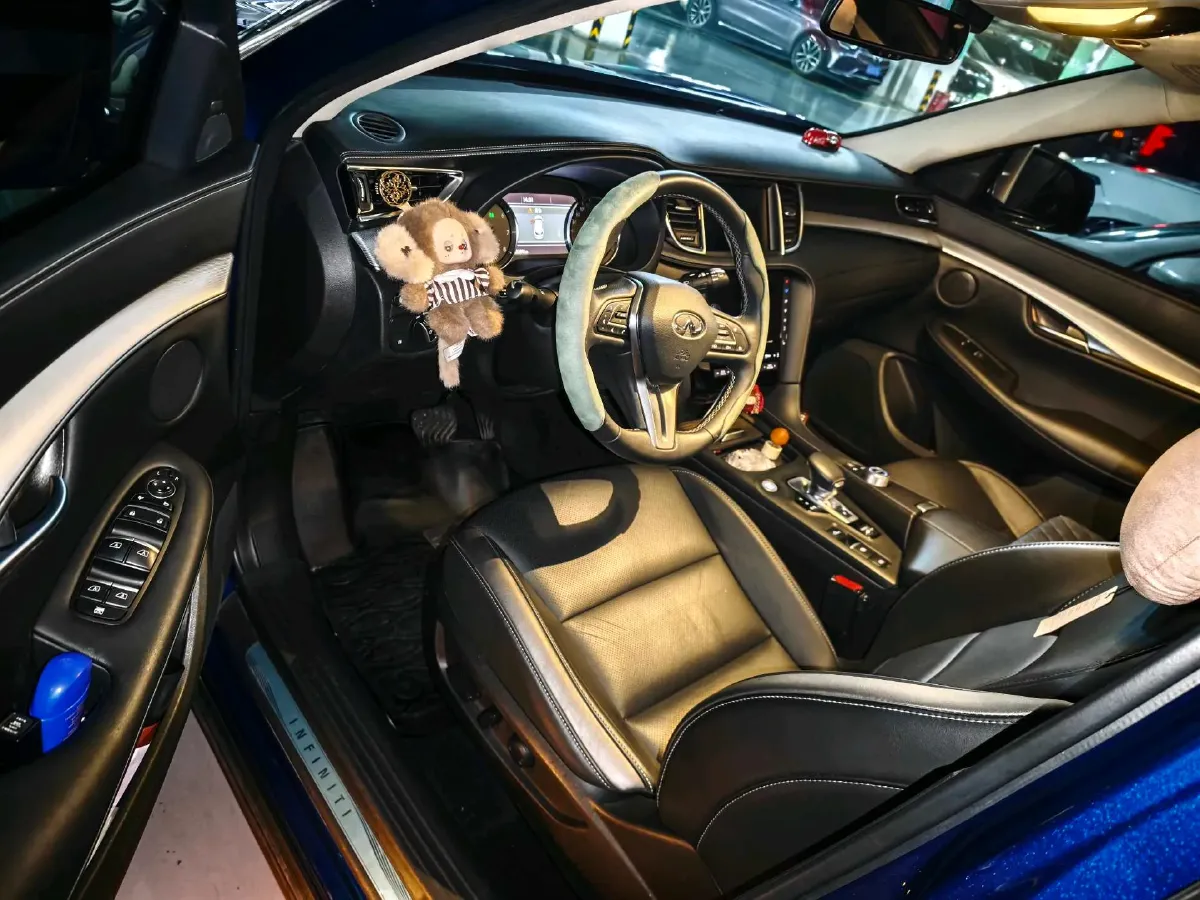 2020 Infiniti QX50 2.0T 272HP L4 CVT,autocango,china used car exporter,china ev exporter,chinese used car exporter,chinese used ev exporter
