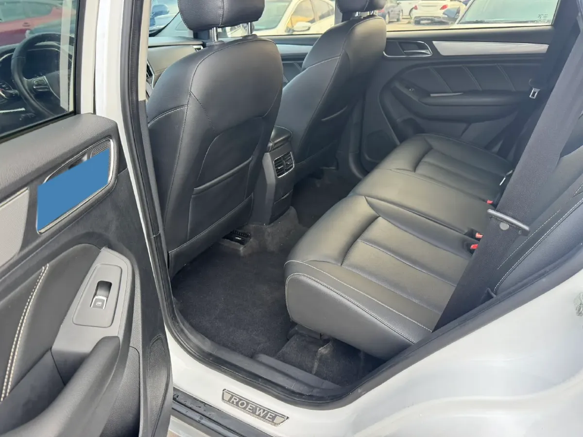 2020 Roewe i6 1.5T 169HP L4 7DCT,autocango,china used car exporter,china ev exporter,chinese used car exporter,chinese used ev exporter