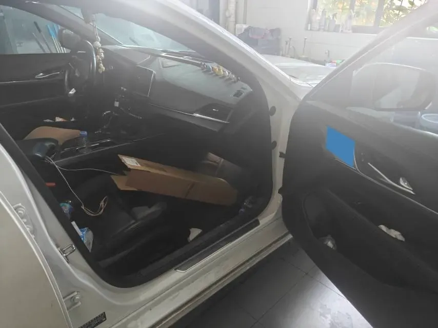 2023 Cadillac CT4 1.5T 211HP L4 8AT,autocango,china used car exporter,china ev exporter,chinese used car exporter,chinese used ev exporter