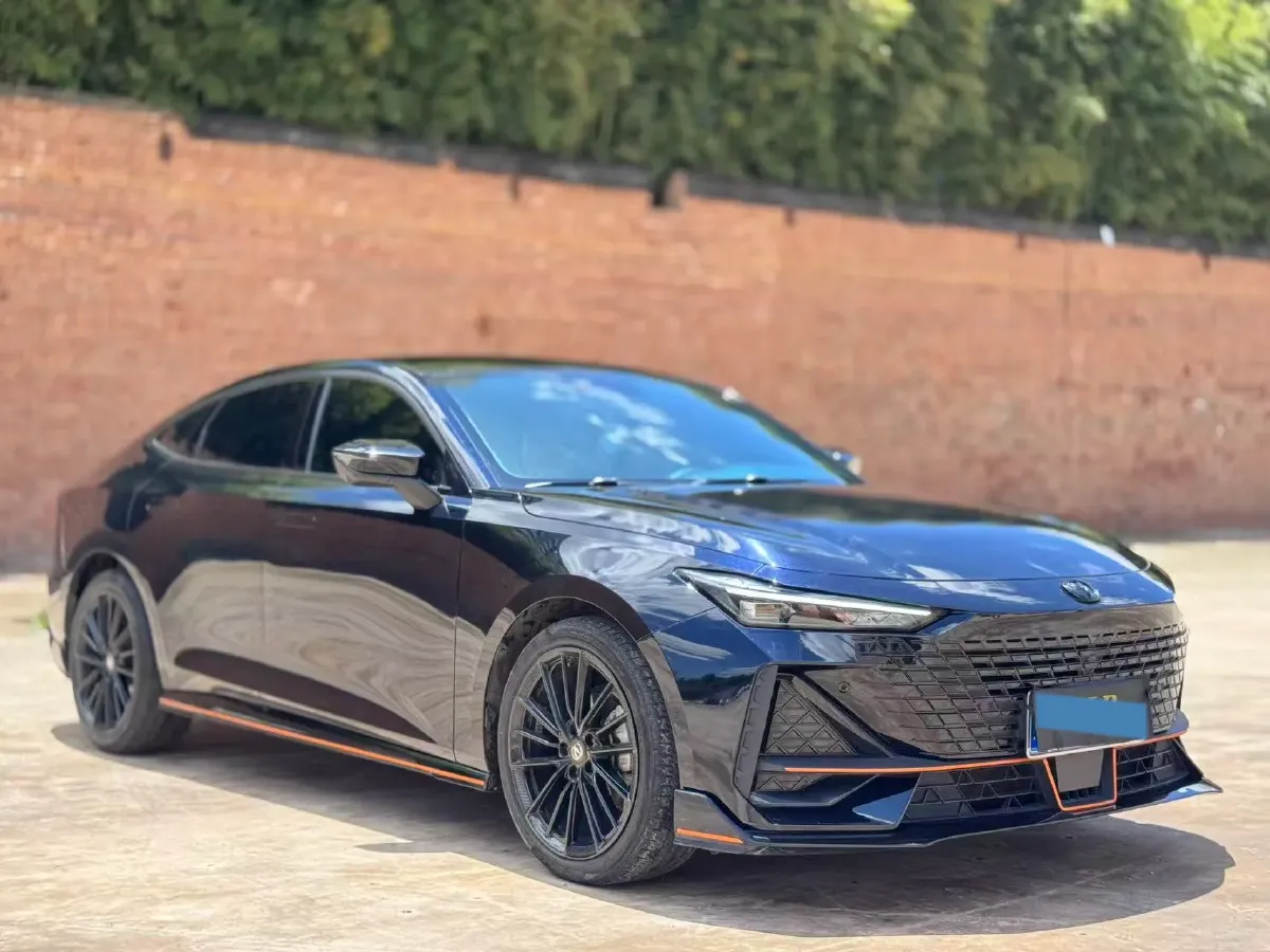 2023 ChangAn UNI-V 1.5T 188HP L4 7DCT,autocango,china used car exporter,china ev exporter,chinese used car exporter,chinese used ev exporter