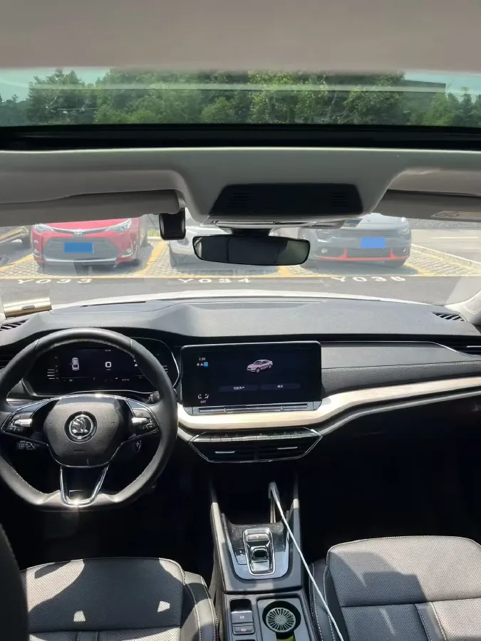 2022 Skoda Octavia 1.4T 150HP L4 7DCT,autocango,china used car exporter,china ev exporter,chinese used car exporter,chinese used ev exporter