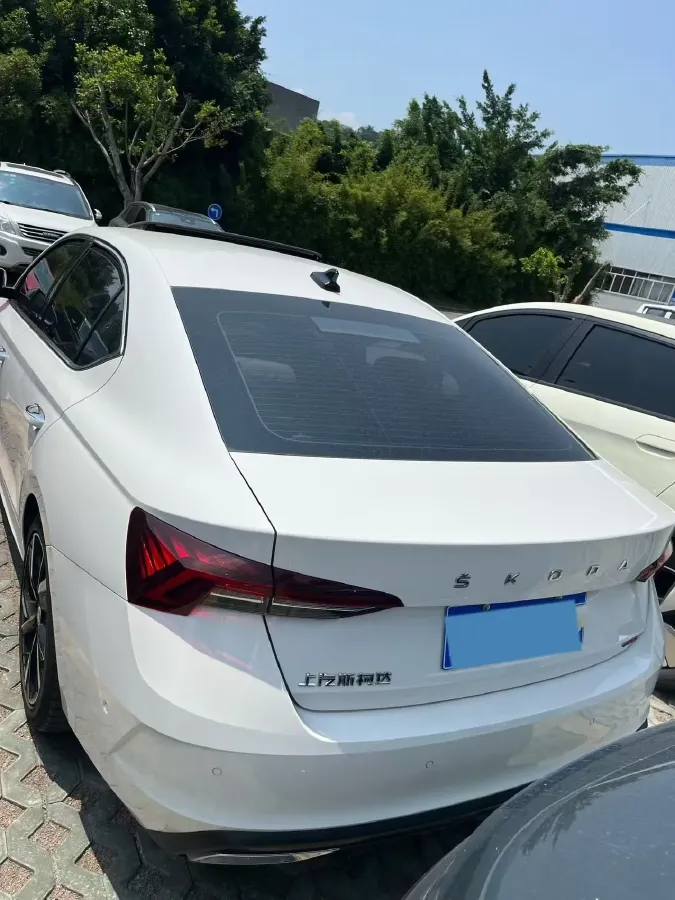 2022 Skoda Octavia 1.4T 150HP L4 7DCT,autocango,china used car exporter,china ev exporter,chinese used car exporter,chinese used ev exporter