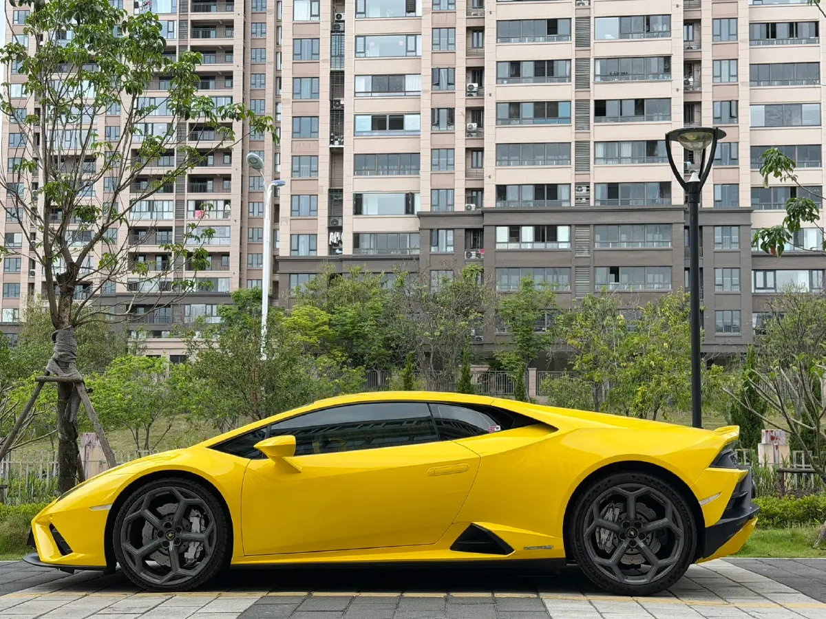 2020 Lamborghini Huracán 5.2L 611HP V10 7DCT,autocango,china used car exporter,china ev exporter,chinese used car exporter,chinese used ev exporter