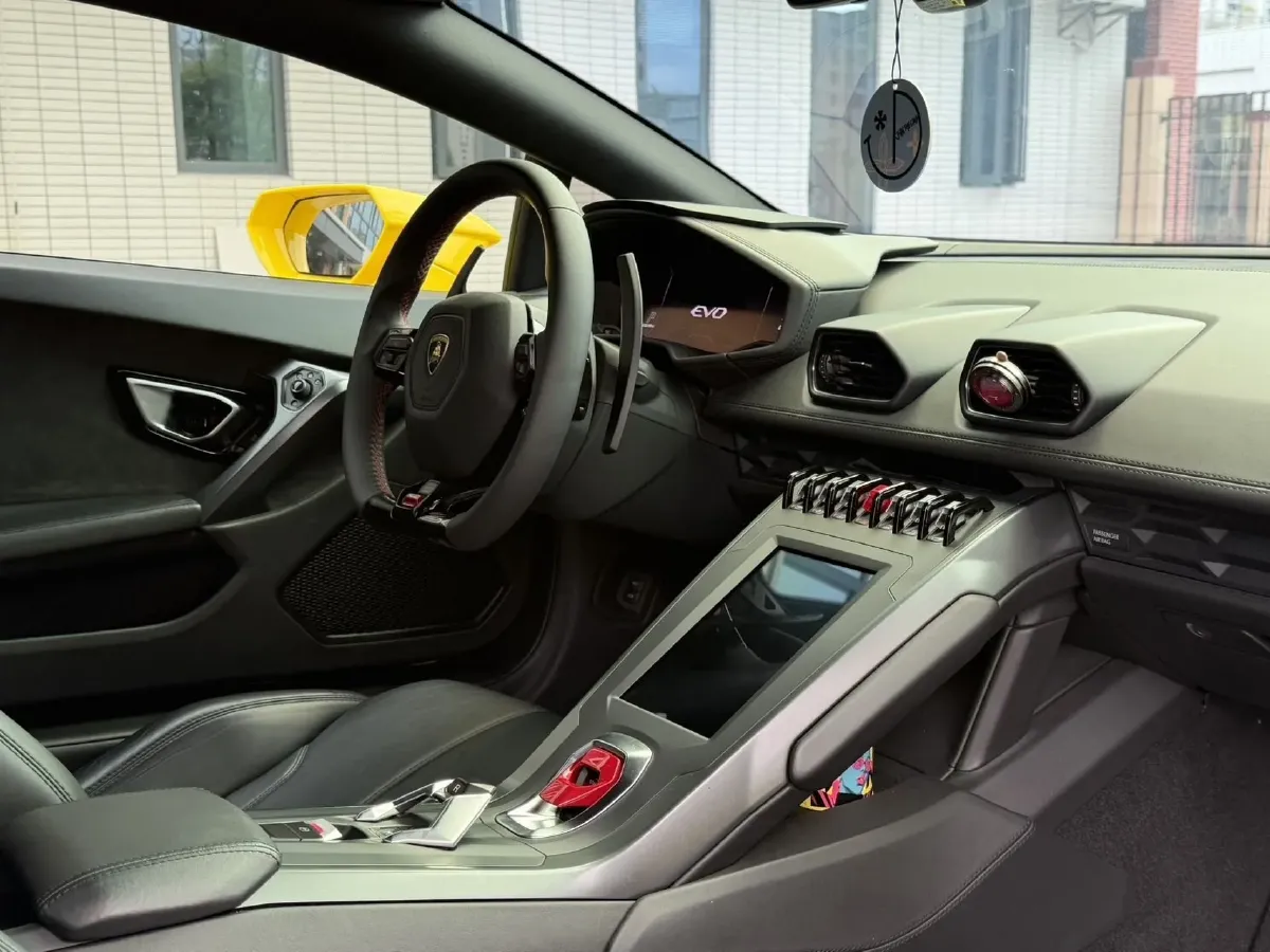 2020 Lamborghini Huracán 5.2L 611HP V10 7DCT,autocango,china used car exporter,china ev exporter,chinese used car exporter,chinese used ev exporter