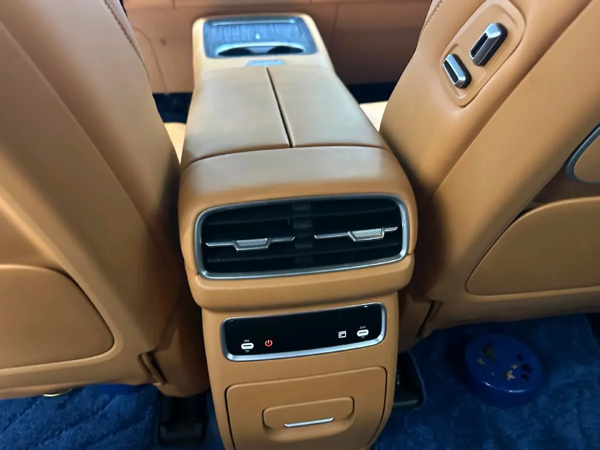 2025 DongFeng eπ eπ008 1.5T 147HP L4 REEV 34.32KWH,autocango,china used car exporter,china ev exporter,chinese used car exporter,chinese used ev exporter