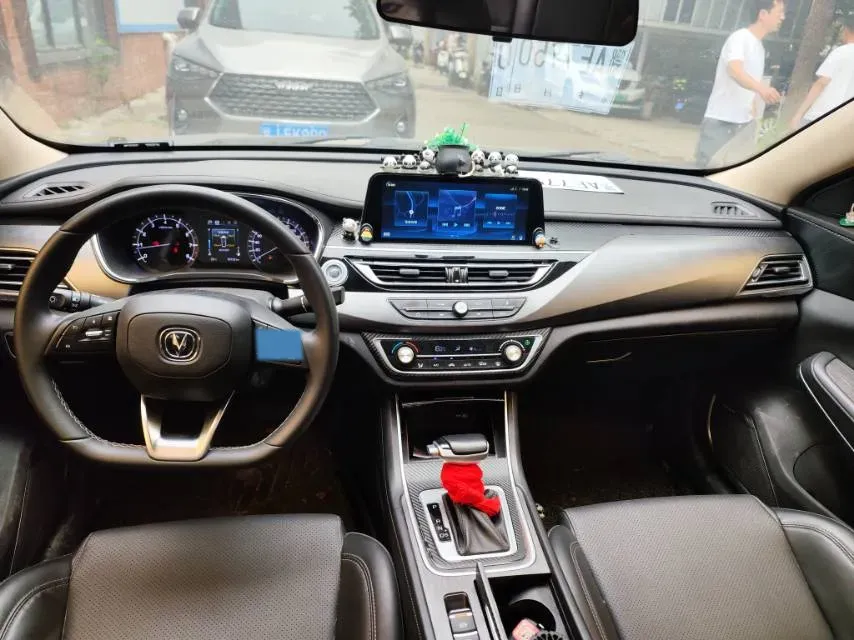 2021 ChangAn Raeton CC 1.5T 180HP L4 7DCT,autocango,china used car exporter,china ev exporter,chinese used car exporter,chinese used ev exporter