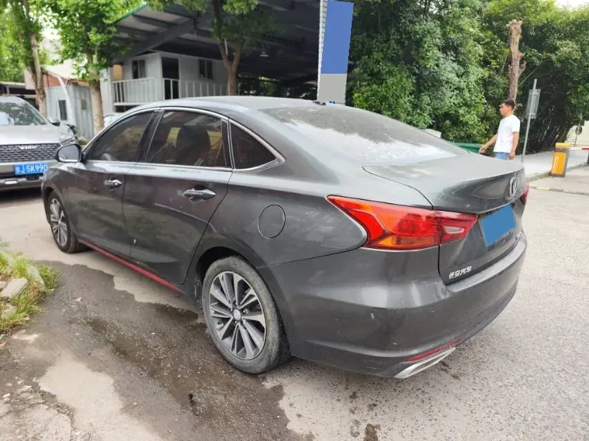 2021 ChangAn Raeton CC 1.5T 180HP L4 7DCT,autocango,china used car exporter,china ev exporter,chinese used car exporter,chinese used ev exporter