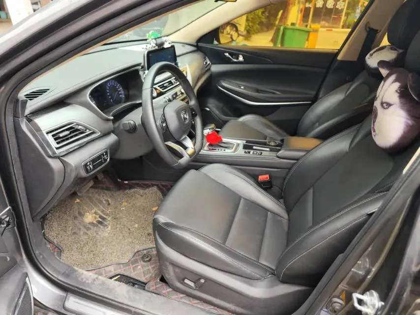 2021 ChangAn Raeton CC 1.5T 180HP L4 7DCT,autocango,china used car exporter,china ev exporter,chinese used car exporter,chinese used ev exporter