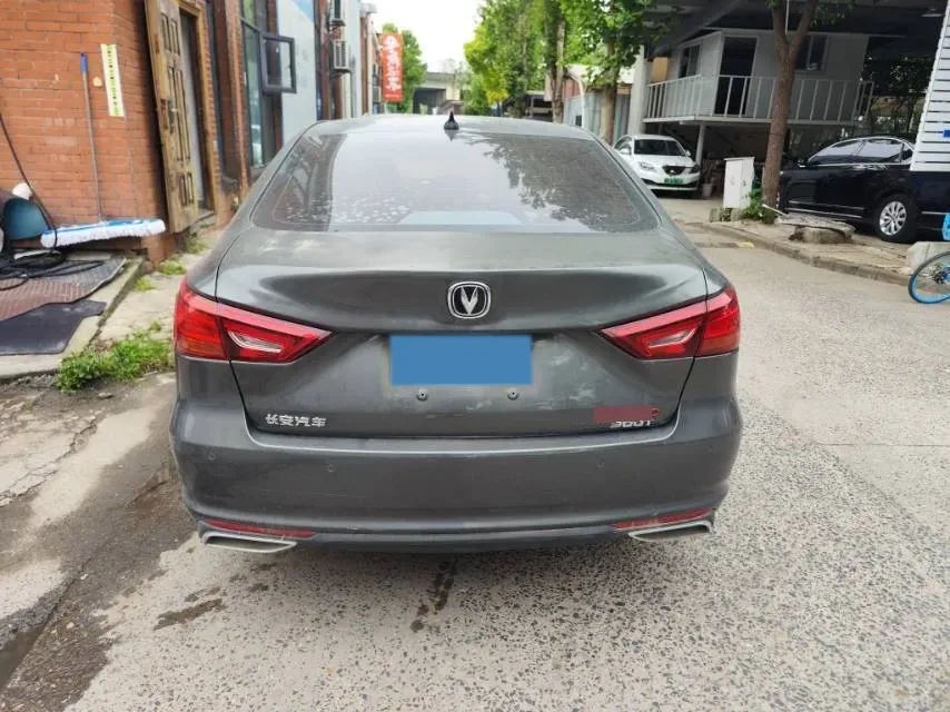 2021 ChangAn Raeton CC 1.5T 180HP L4 7DCT,autocango,china used car exporter,china ev exporter,chinese used car exporter,chinese used ev exporter