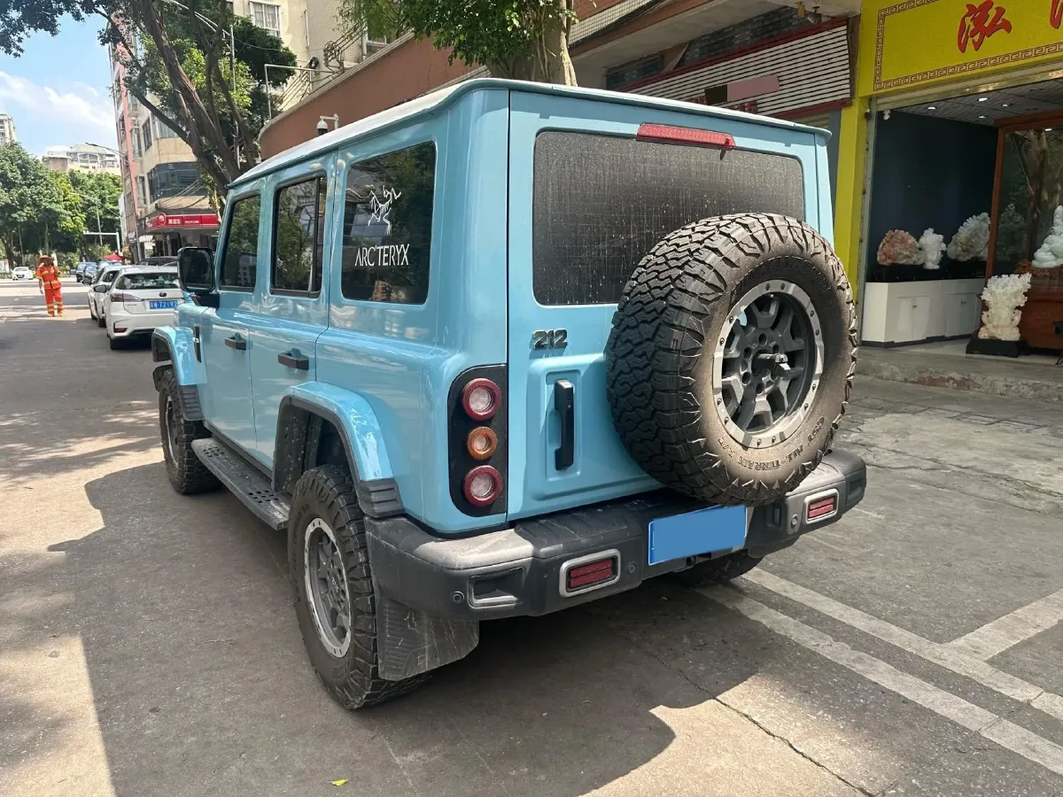 2025 212 212 T01 2.0T 252HP L4 8AT,autocango,china used car exporter,china ev exporter,chinese used car exporter,chinese used ev exporter