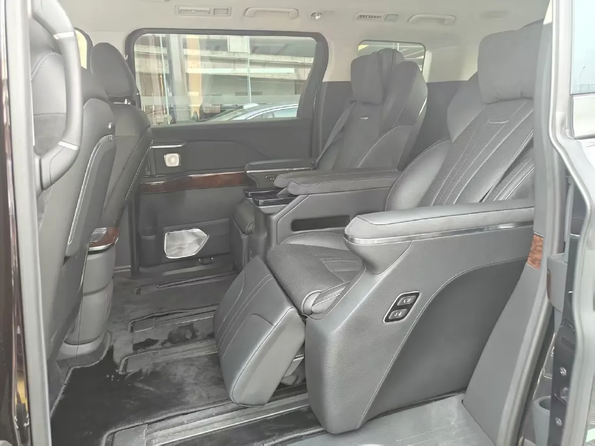 2024 HongQi HQ9 2.0T 163HP L4 1DHT PHEV 20.14KWH,autocango,china used car exporter,china ev exporter,chinese used car exporter,chinese used ev exporter
