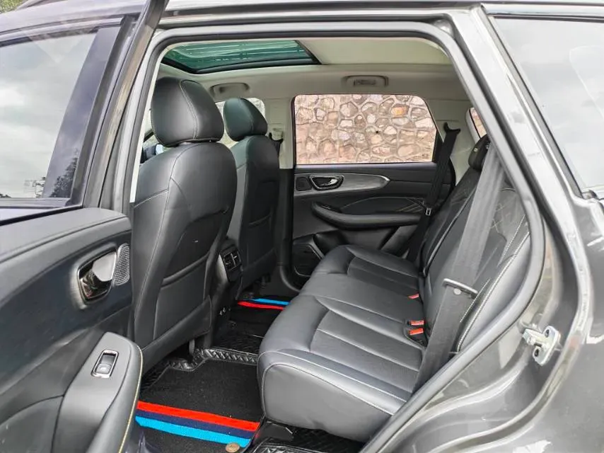2021 Roewe RX5 1.5T 181HP L4 7DCT,autocango,china used car exporter,china ev exporter,chinese used car exporter,chinese used ev exporter
