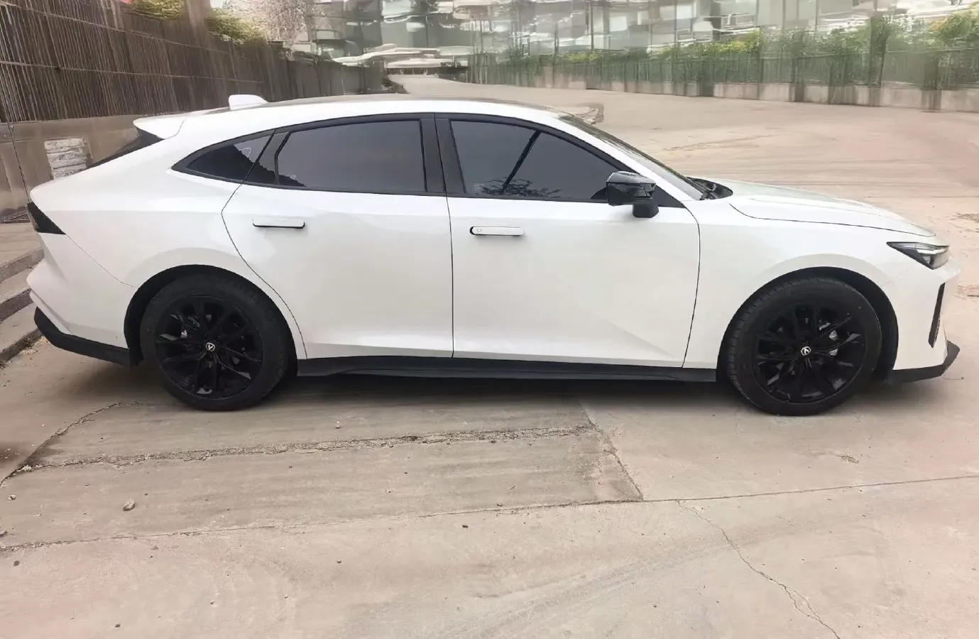 2024 ChangAn UNI-V 1.5T 188HP L4 7DCT,autocango,china used car exporter,china ev exporter,chinese used car exporter,chinese used ev exporter