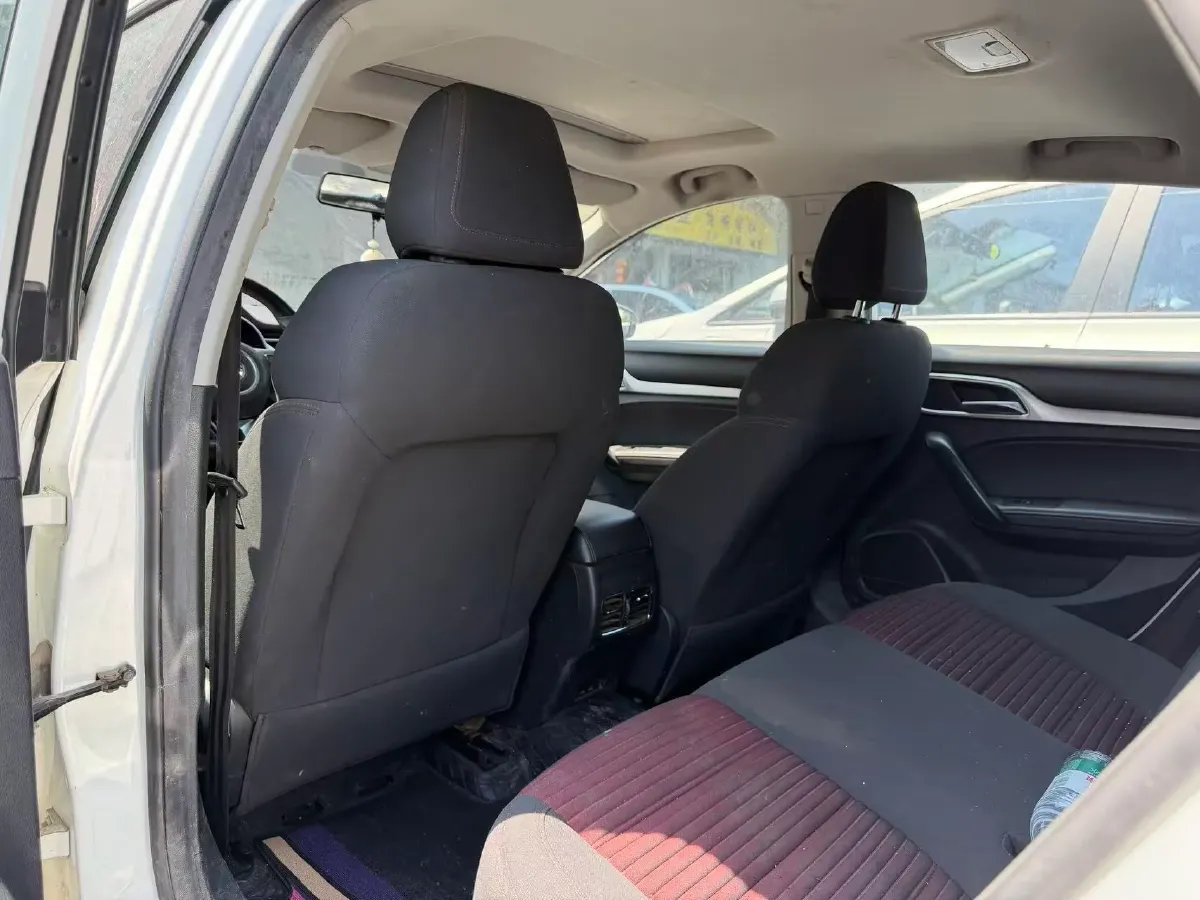 2019 MAXUS D60 1.5T 169HP L4 7DCT,autocango,china used car exporter,china ev exporter,chinese used car exporter,chinese used ev exporter