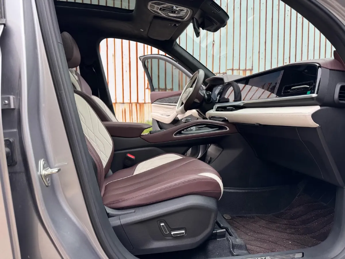 2024 Geely Monjaro 2.0T 238HP L4 8AT,autocango,china used car exporter,china ev exporter,chinese used car exporter,chinese used ev exporter