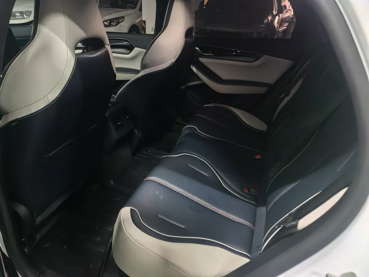 2021 MAXUS G50 1.5T 169HP L4 7DCT,autocango,china used car exporter,china ev exporter,chinese used car exporter,chinese used ev exporter