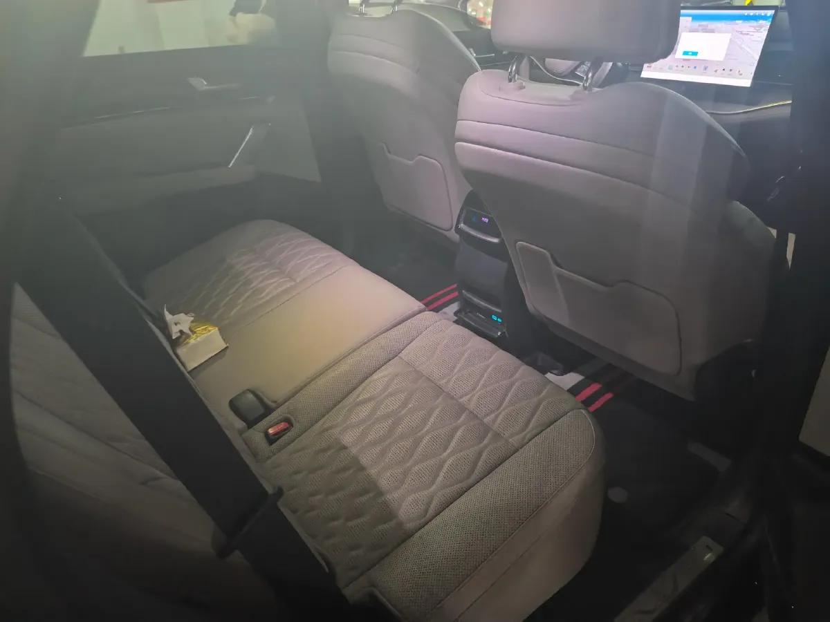 2015 BYD F3 1.5L 109HP L4 5MT,autocango,china used car exporter,china ev exporter,chinese used car exporter,chinese used ev exporter