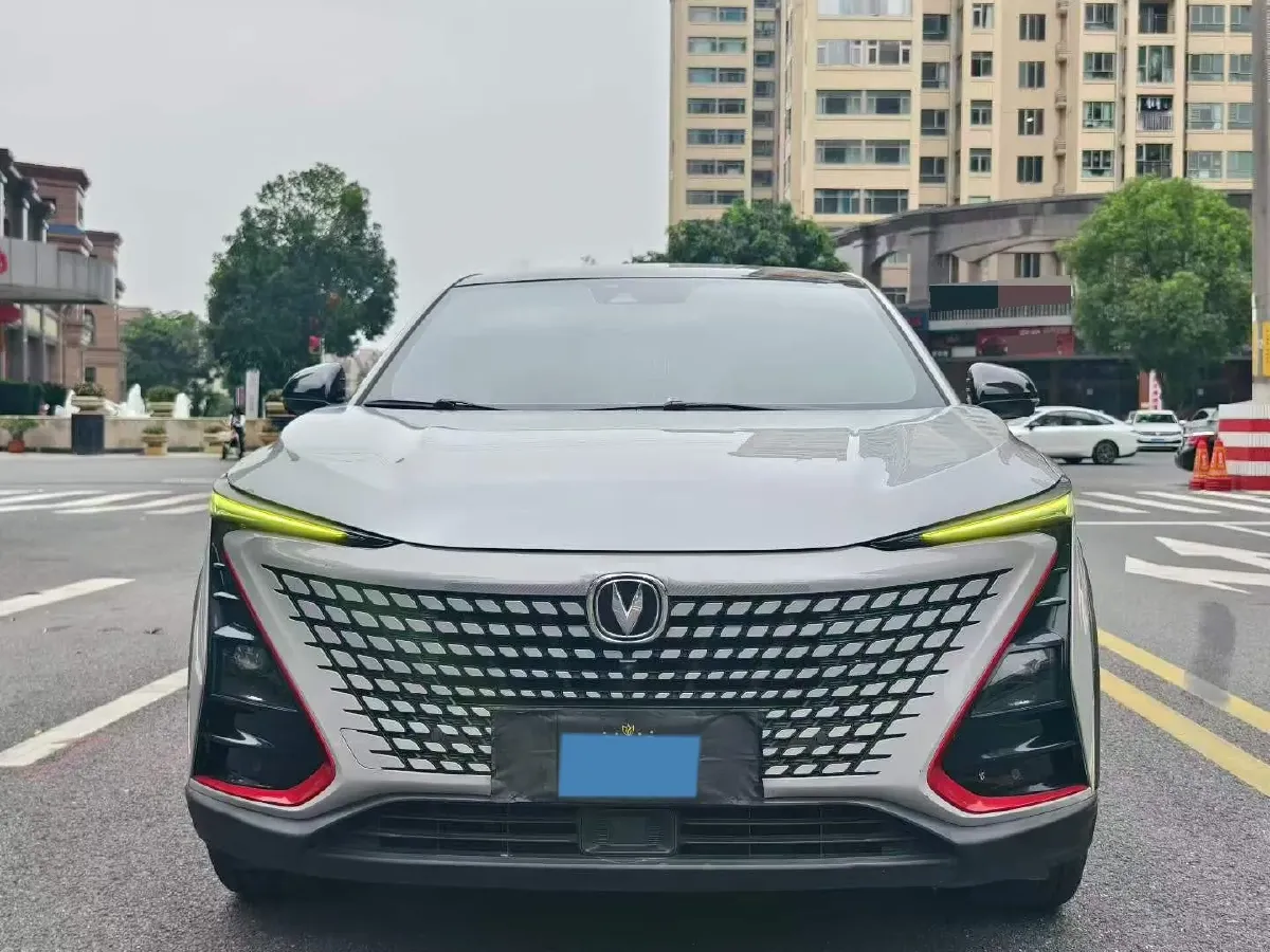 2020 ChangAn UNI-T 1.5T 180HP L4 7DCT,autocango,china used car exporter,china ev exporter,chinese used car exporter,chinese used ev exporter