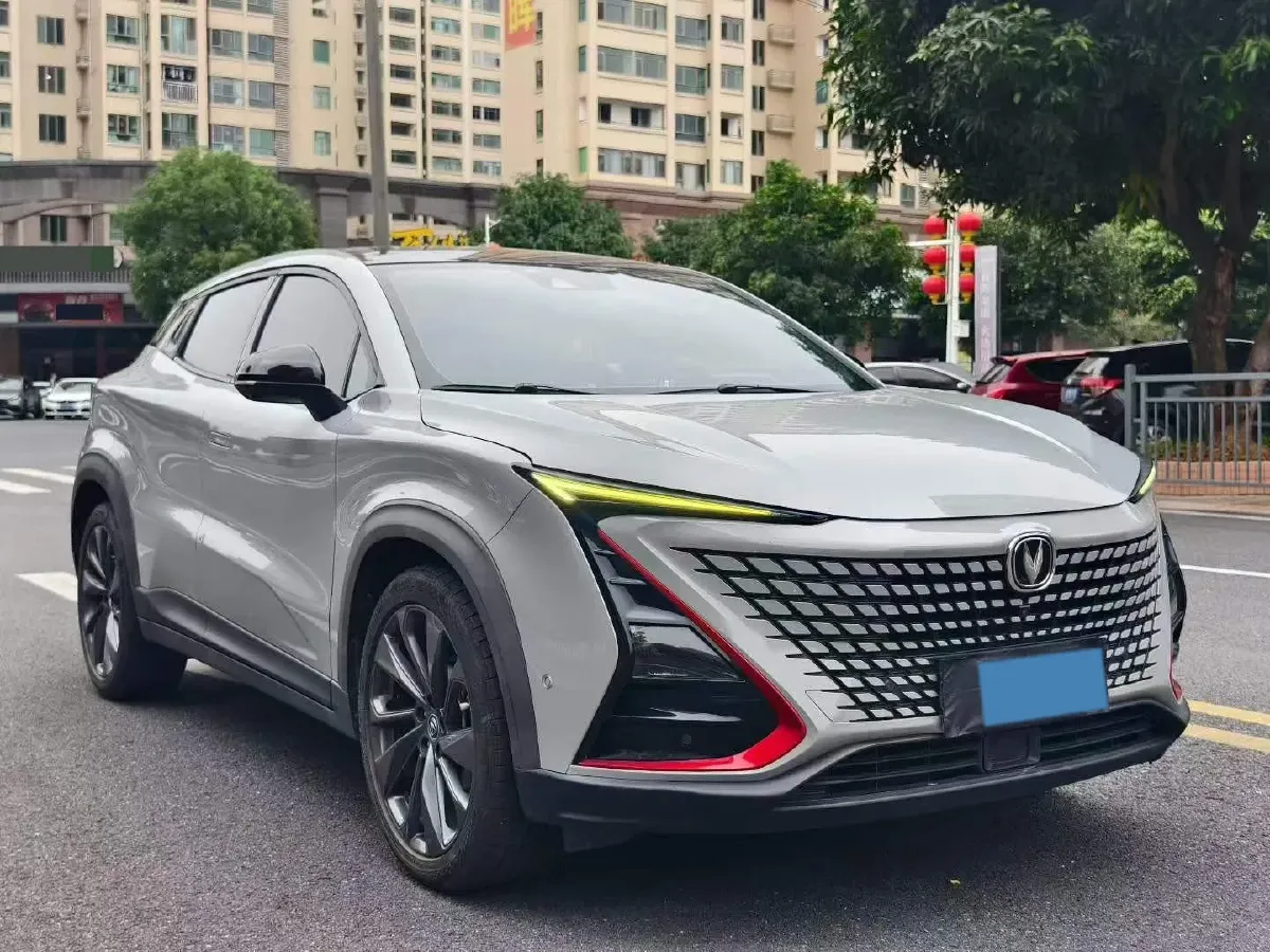 2020 ChangAn UNI-T 1.5T 180HP L4 7DCT,autocango,china used car exporter,china ev exporter,chinese used car exporter,chinese used ev exporter