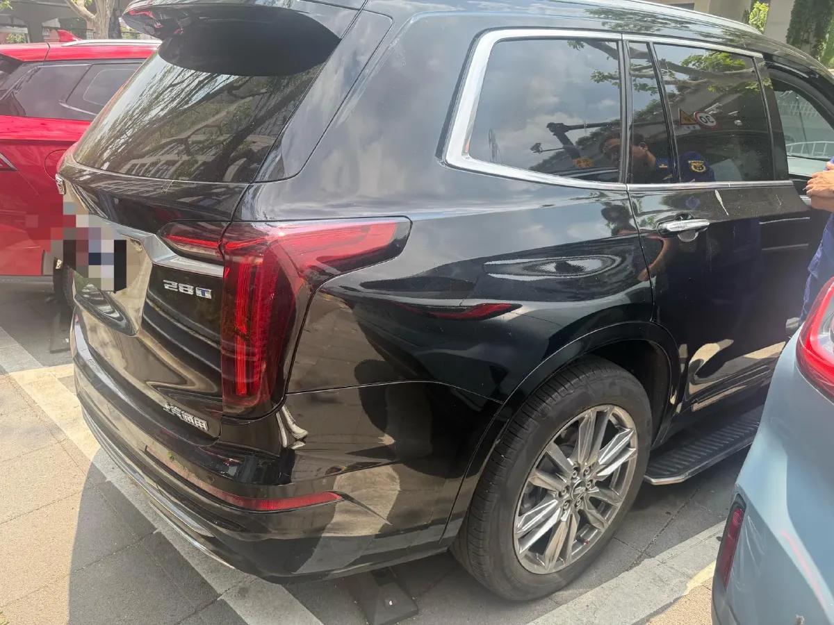 2022 Cadillac XT6 2.0T 237HP L4 9AT,autocango,china used car exporter,china ev exporter,chinese used car exporter,chinese used ev exporter