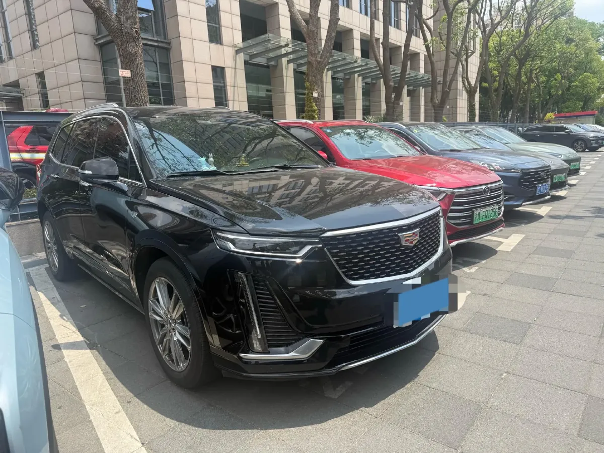 2022 Cadillac XT6 2.0T 237HP L4 9AT,autocango,china used car exporter,china ev exporter,chinese used car exporter,chinese used ev exporter