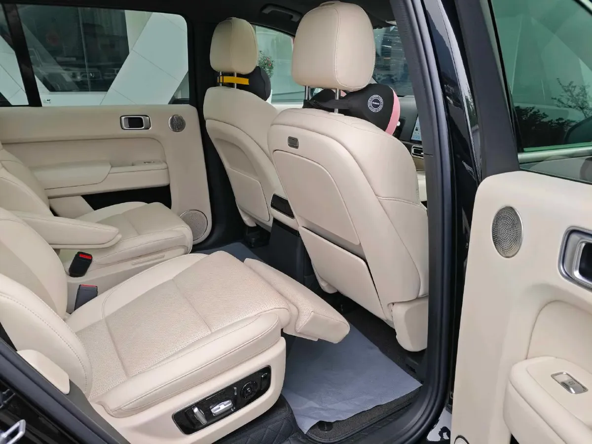 2024 Li L9 Range Extended 154HP REEV 52.3KWH,autocango,china used car exporter,china ev exporter,chinese used car exporter,chinese used ev exporter
