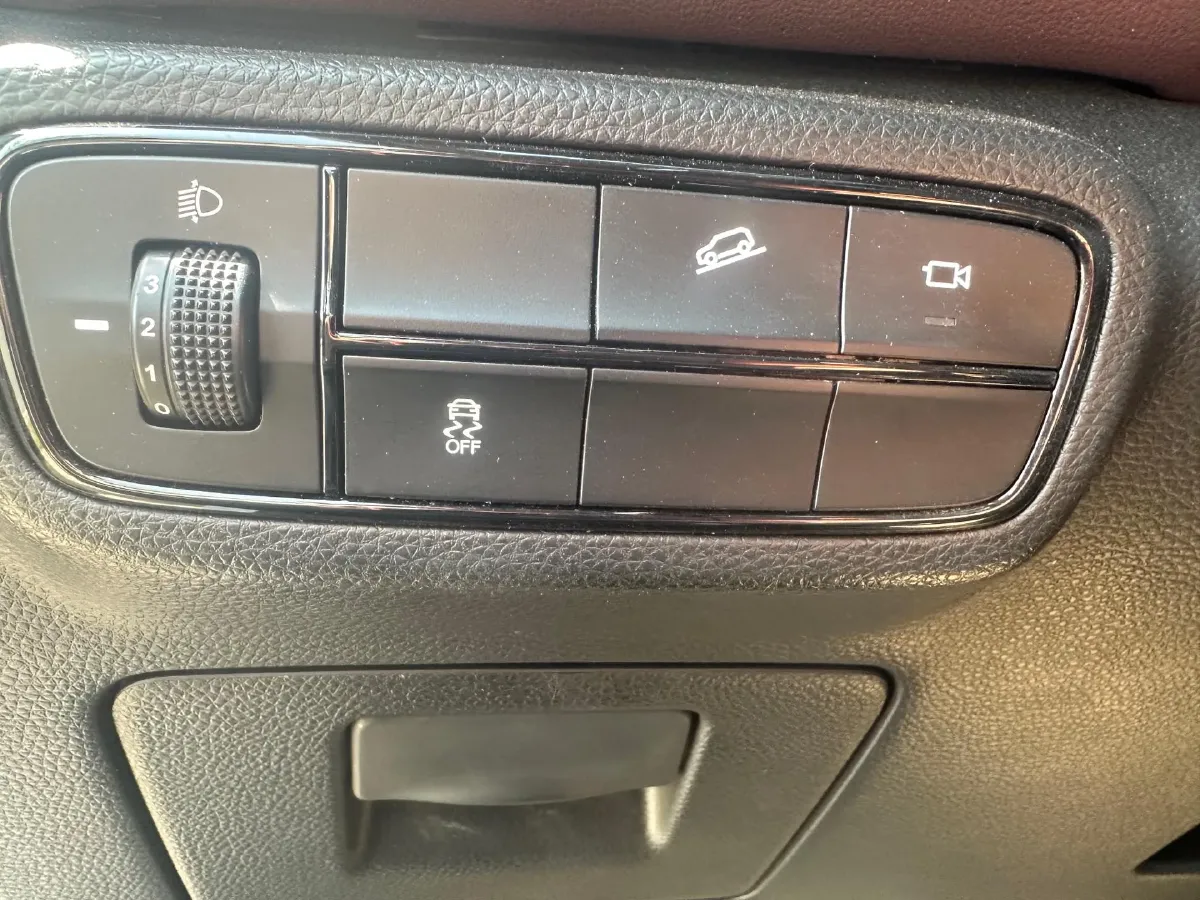 2021 GAC Trumpchi M6 1.5T 169HP L4 7DCT,autocango,china used car exporter,china ev exporter,chinese used car exporter,chinese used ev exporter