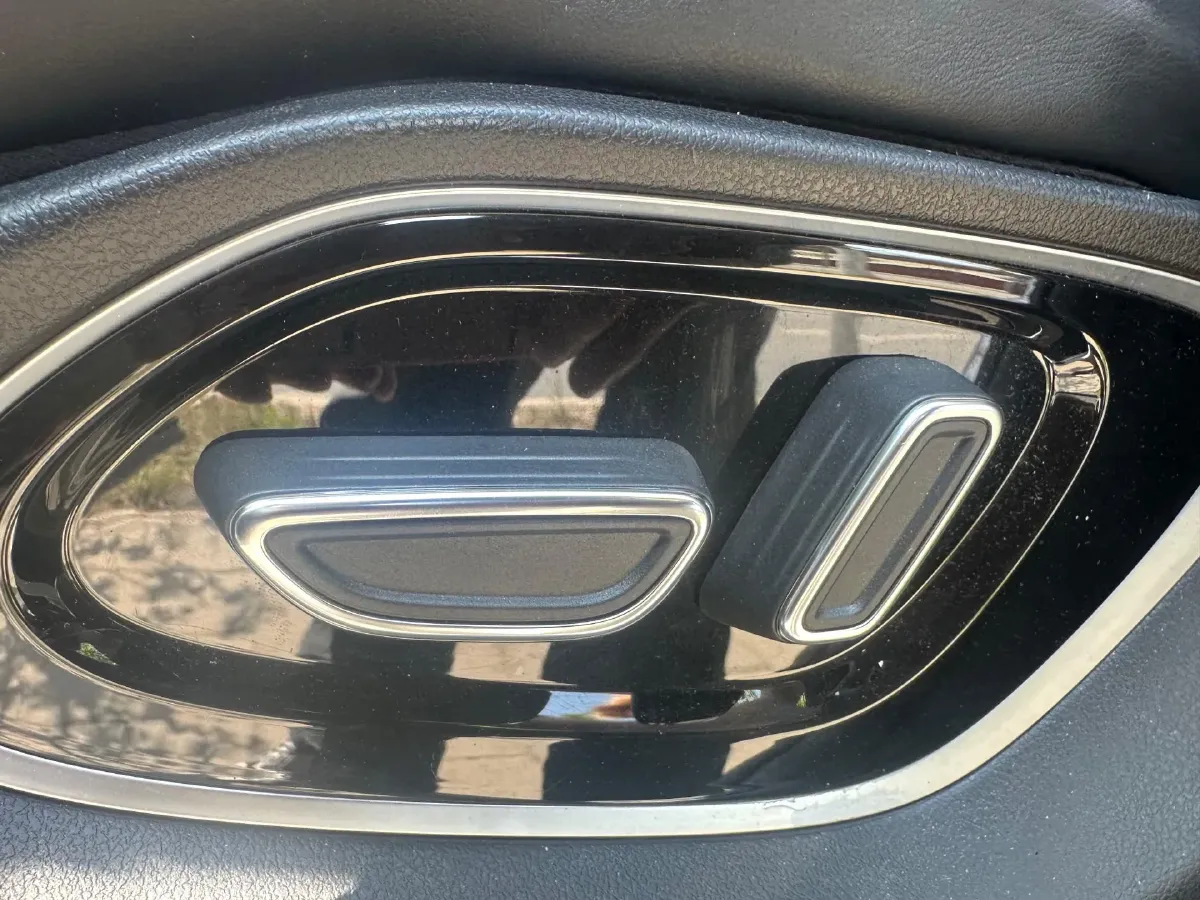 2021 GAC Trumpchi M6 1.5T 169HP L4 7DCT,autocango,china used car exporter,china ev exporter,chinese used car exporter,chinese used ev exporter